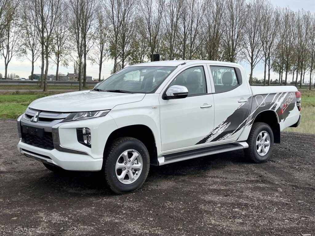 Mitsubishi L200